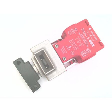 Allen-Bradley 440KT11211 Tongue Interlock Trojan 5 GD2 Metal Head