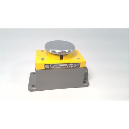 Allen-Bradley 800PS1C1A Palm Operated Push Button