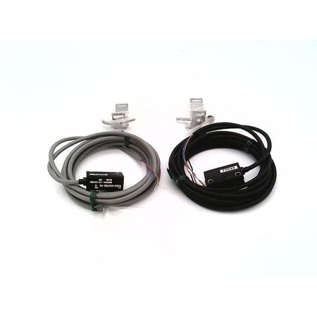 Allen-Bradley 42KBT1LPSQA2 Micro Rectangular Infrared Sensor