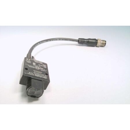 Allen-Bradley 42KLD1LBQF4 Standard Diffuse Photoelectric Sensor