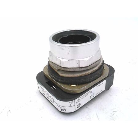 Allen-Bradley 800TFX Pushbutton 30.5mm Push-Pull Maintained Mushroom Head