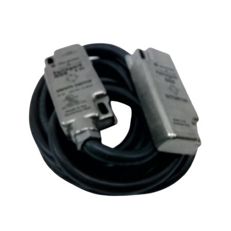 Allen-Bradley 440NG02118 Non-Contact Safety Switch