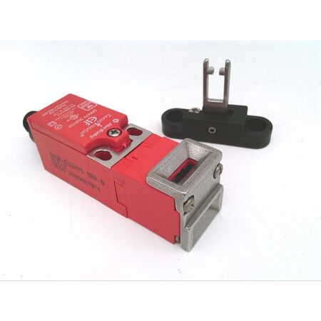 Allen-Bradley 440KE33075 Miniature Tongue Interlock Switch
