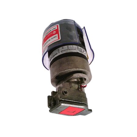 Allen-Bradley 440TMRPSE110L Trapped Key Interlock Rotary Switch