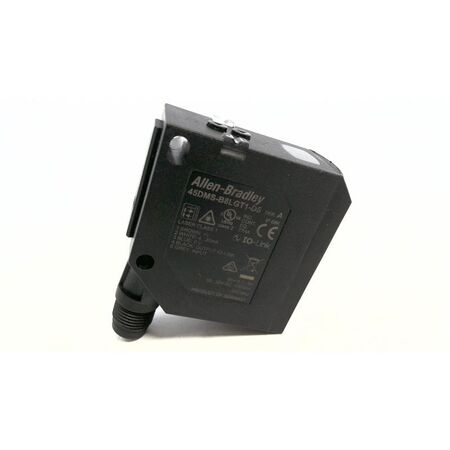 Allen-Bradley 45DMSB8LGT1D5 Photoelectric Sensor with Distance Measurement