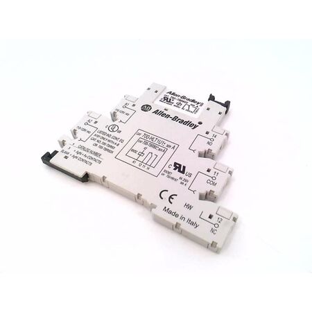 Allen-Bradley 700HLT1U1X Terminal Block Relay with Socket