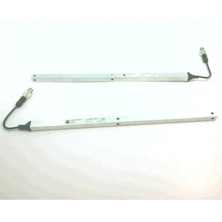 Allen-Bradley 45DLA1LEB2TF4 Photoelectric Light Array Sensor