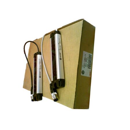 Allen-Bradley 45AST1JNB3F4 Photoelectric Light Array Sensor