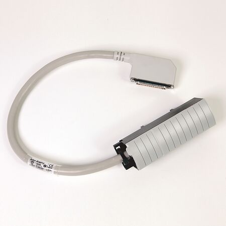 PREWIRED CABLE DIG I/O CONV 1771 16PT TO 1756 16PT 1M