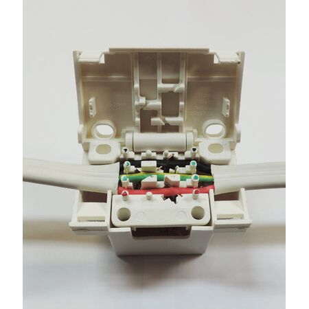 Plug Base Quick Connect 3 Pin 10A Earthed Pack of 10 CLA Lighting